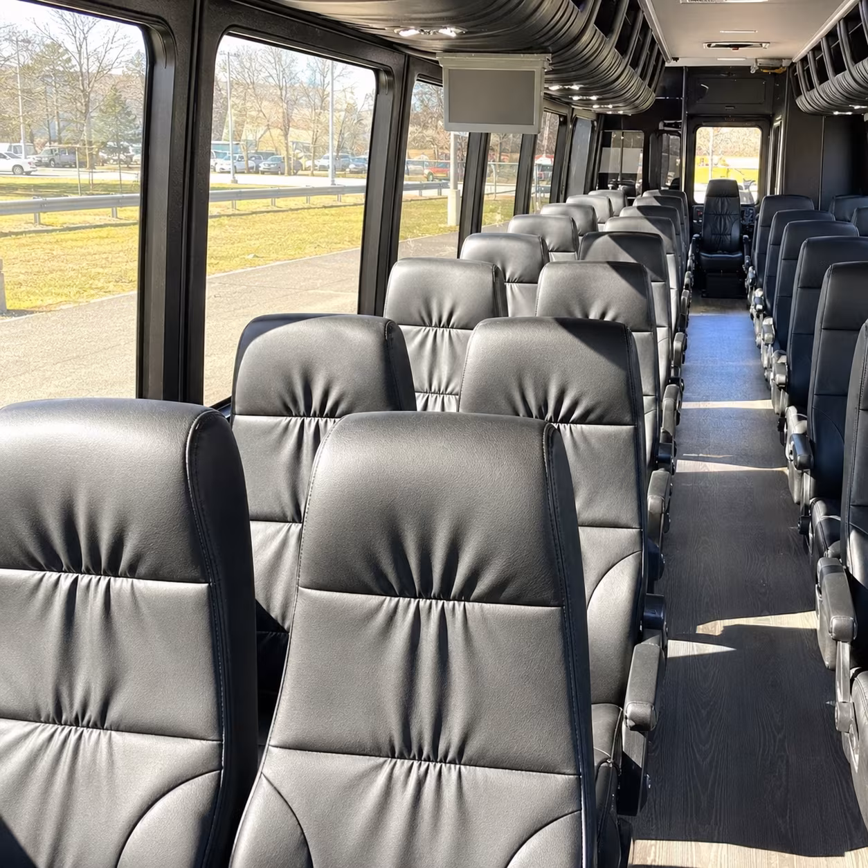 charter buses to oceana county winery events and harvest festivals