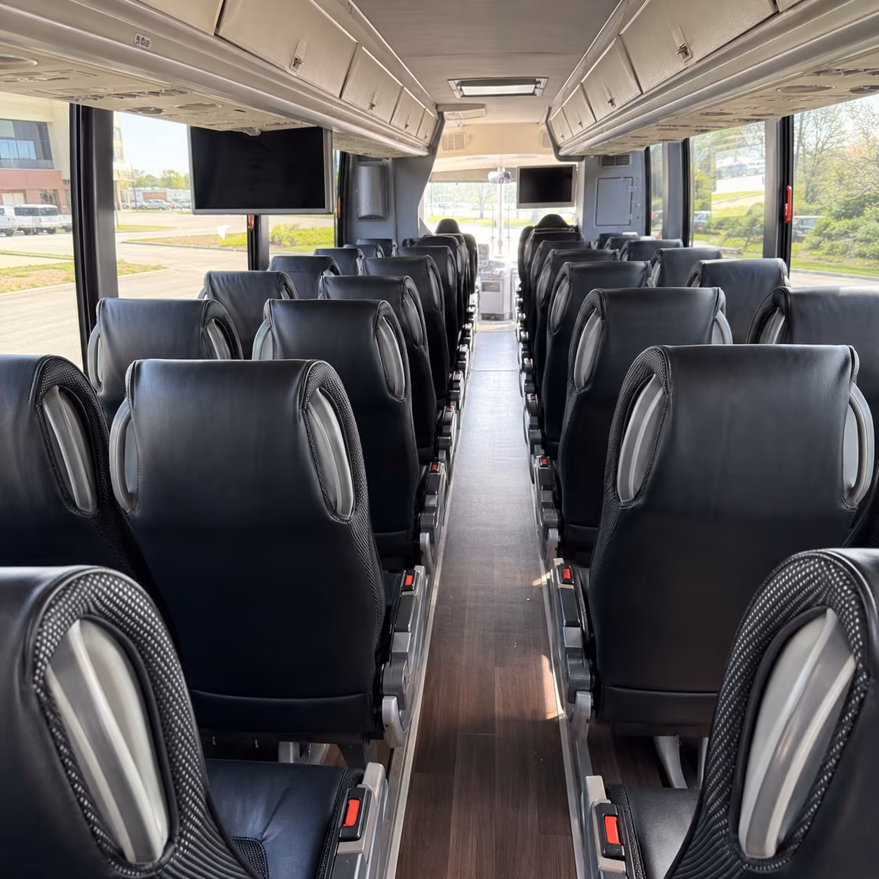 long distance bus trips from shelby to chicago and the indiana border
