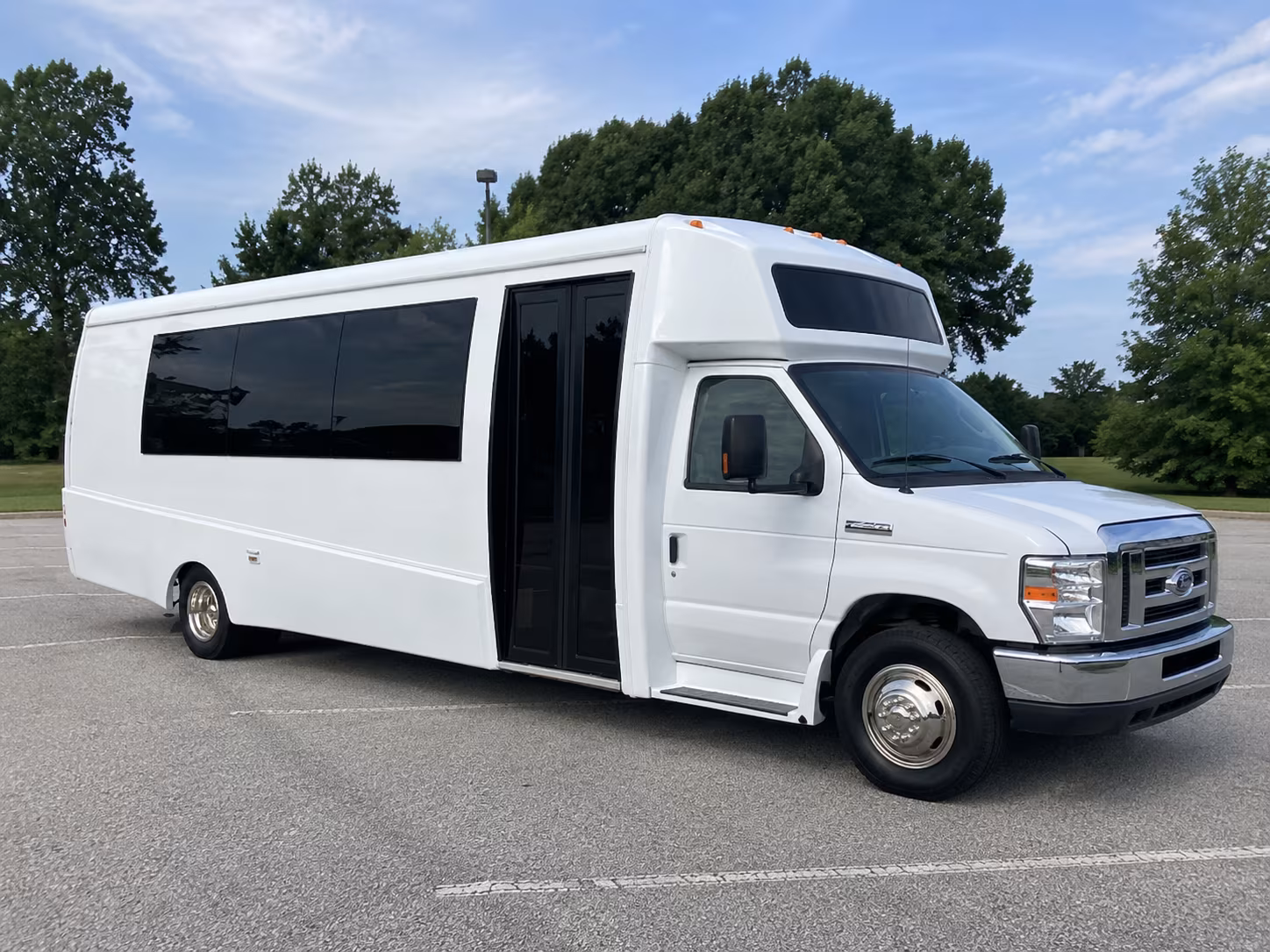 shelby 18 passenger party bus