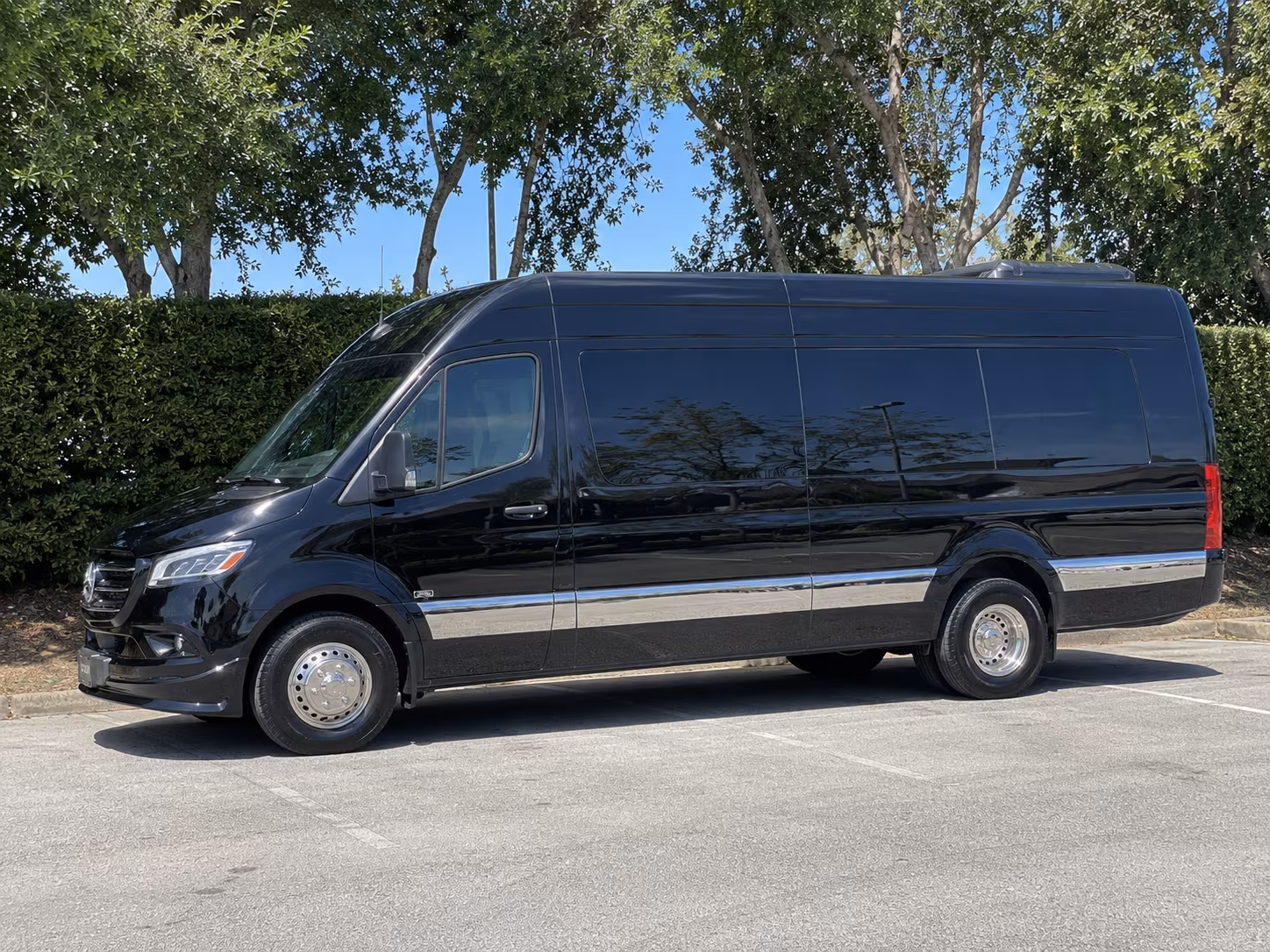 Shelby Wine Tour & Brewery Transportation
